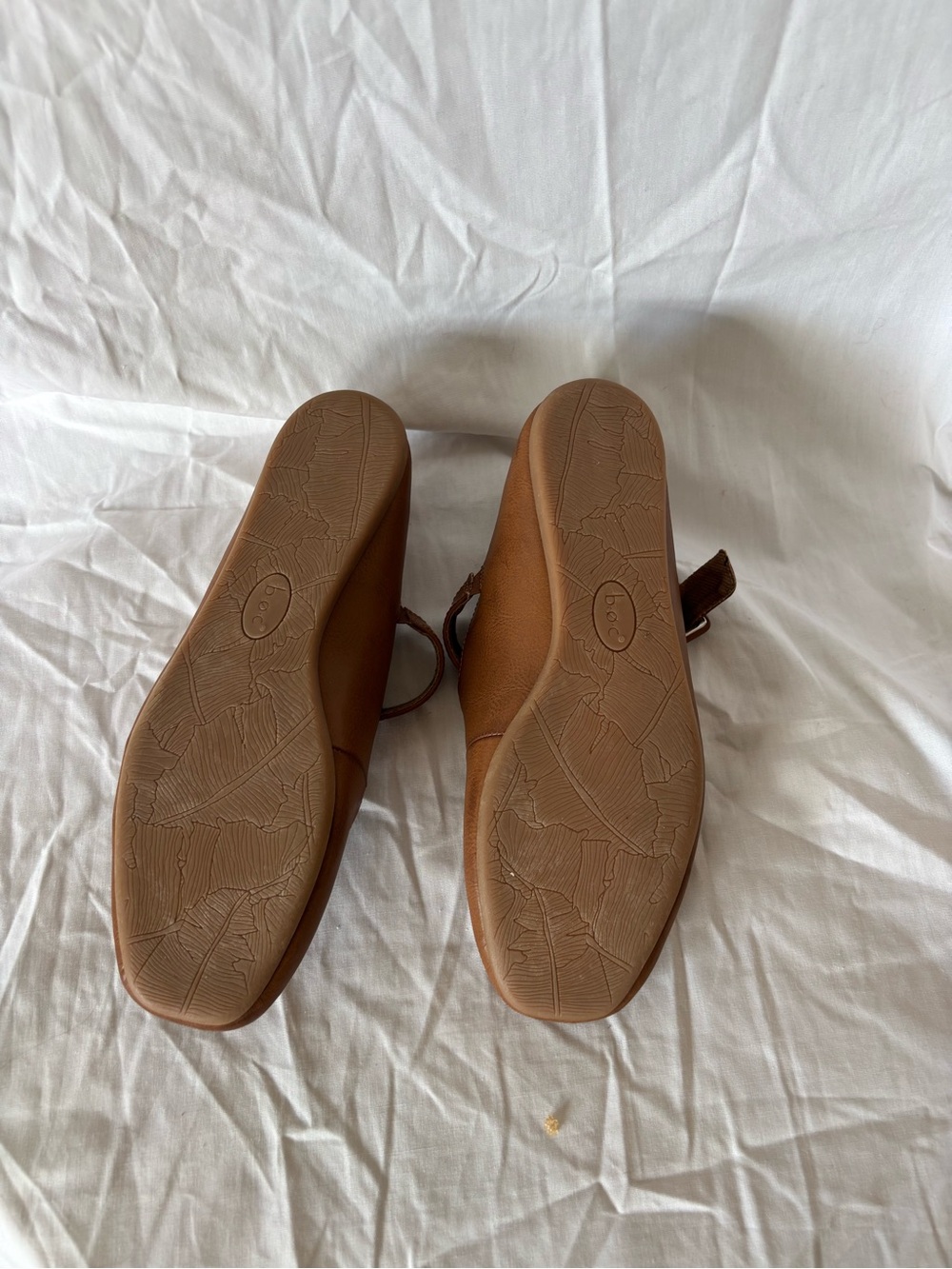 boc Tan Slip-On Flat - Picture 5 of 6